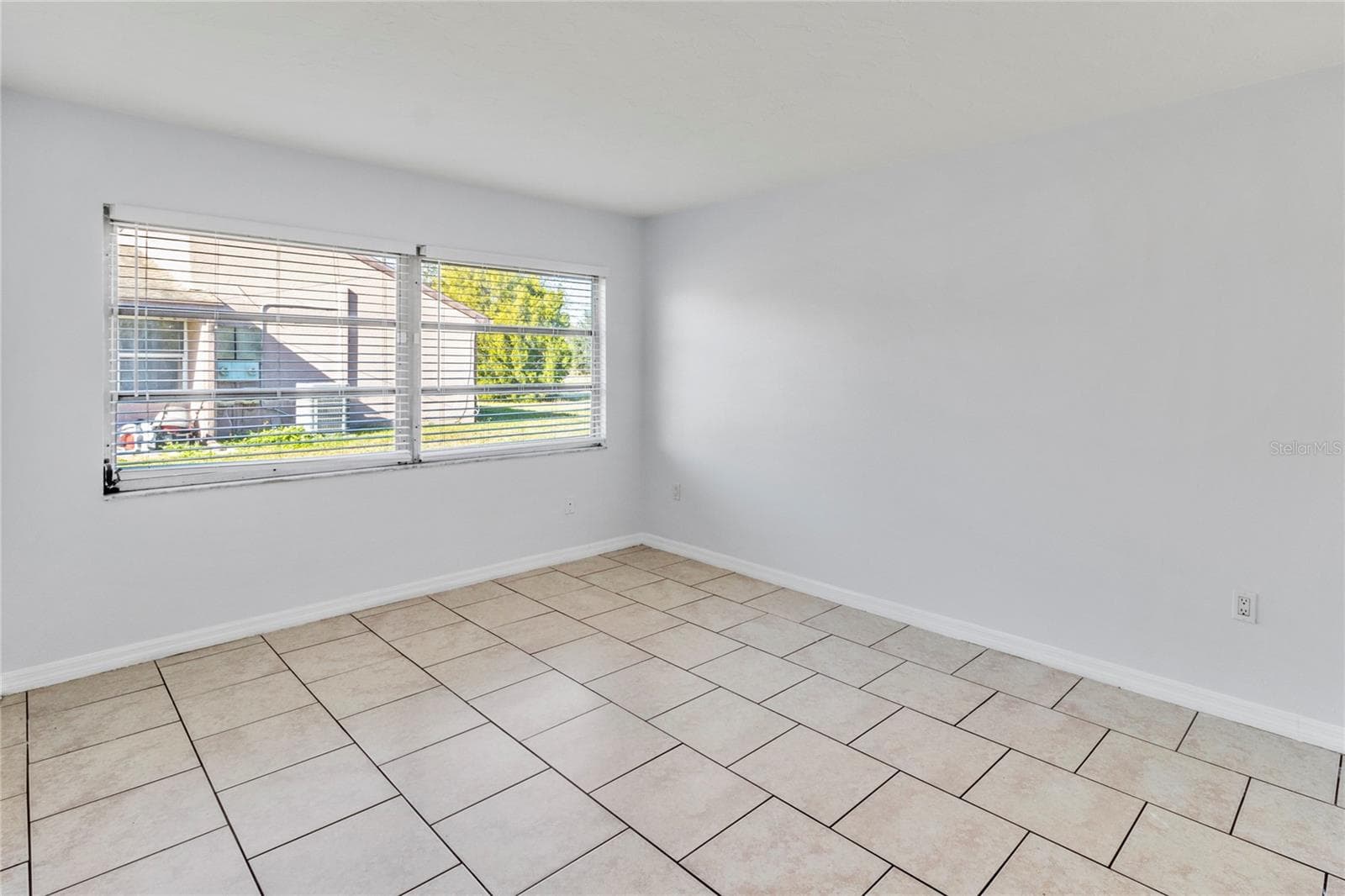 Duplex at 7013 BRENTFORD RD, SARASOTA, photo 23 of 42