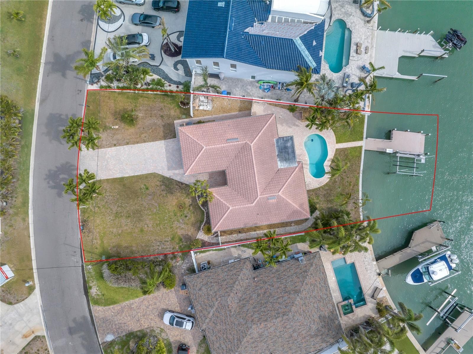 Single Family Residence at 10128 YACHT CLUB DR, TREASURE ISLAND, photo 2 of 80