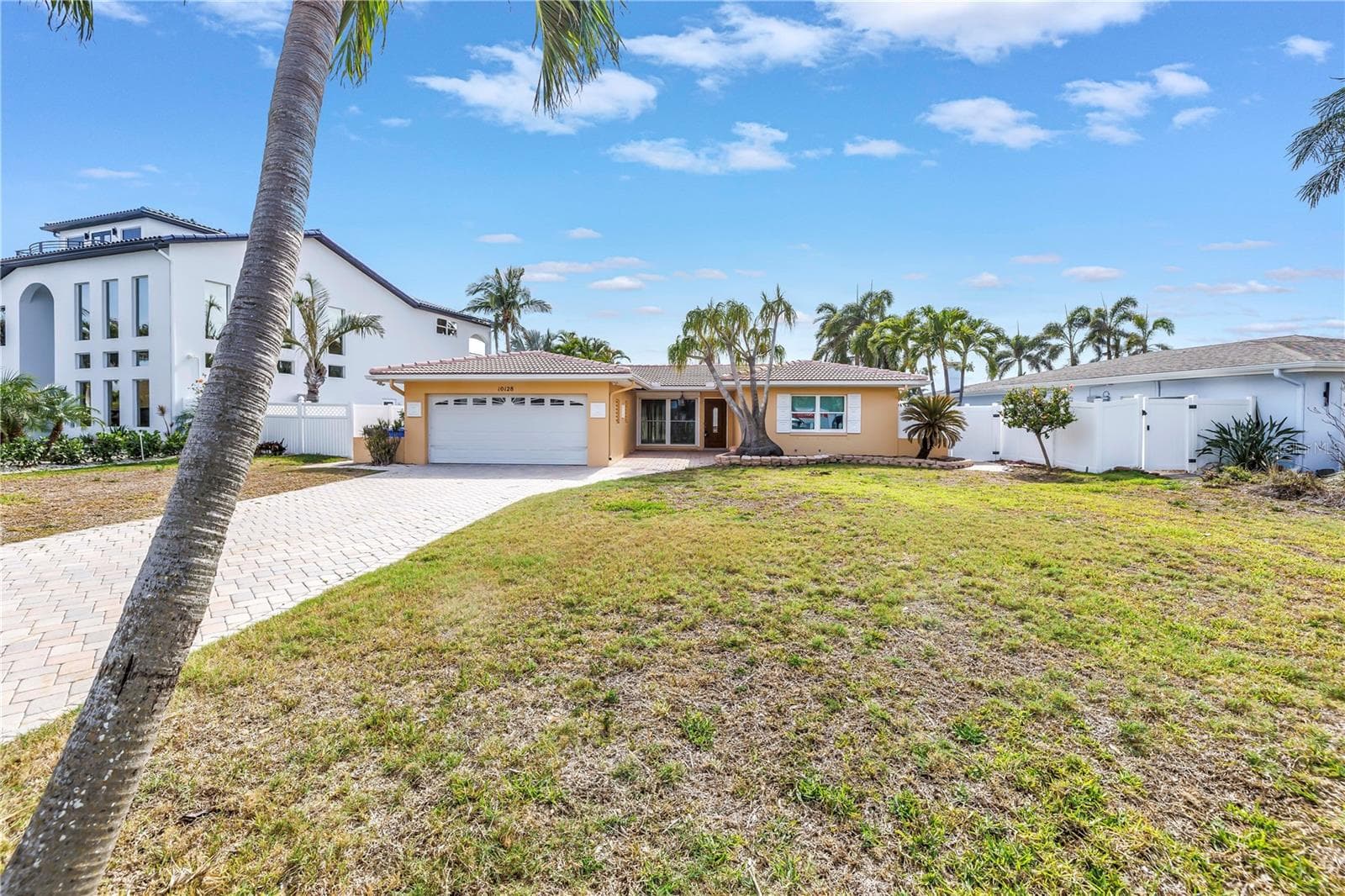 Single Family Residence at 10128 YACHT CLUB DR, TREASURE ISLAND, photo 47 of 80