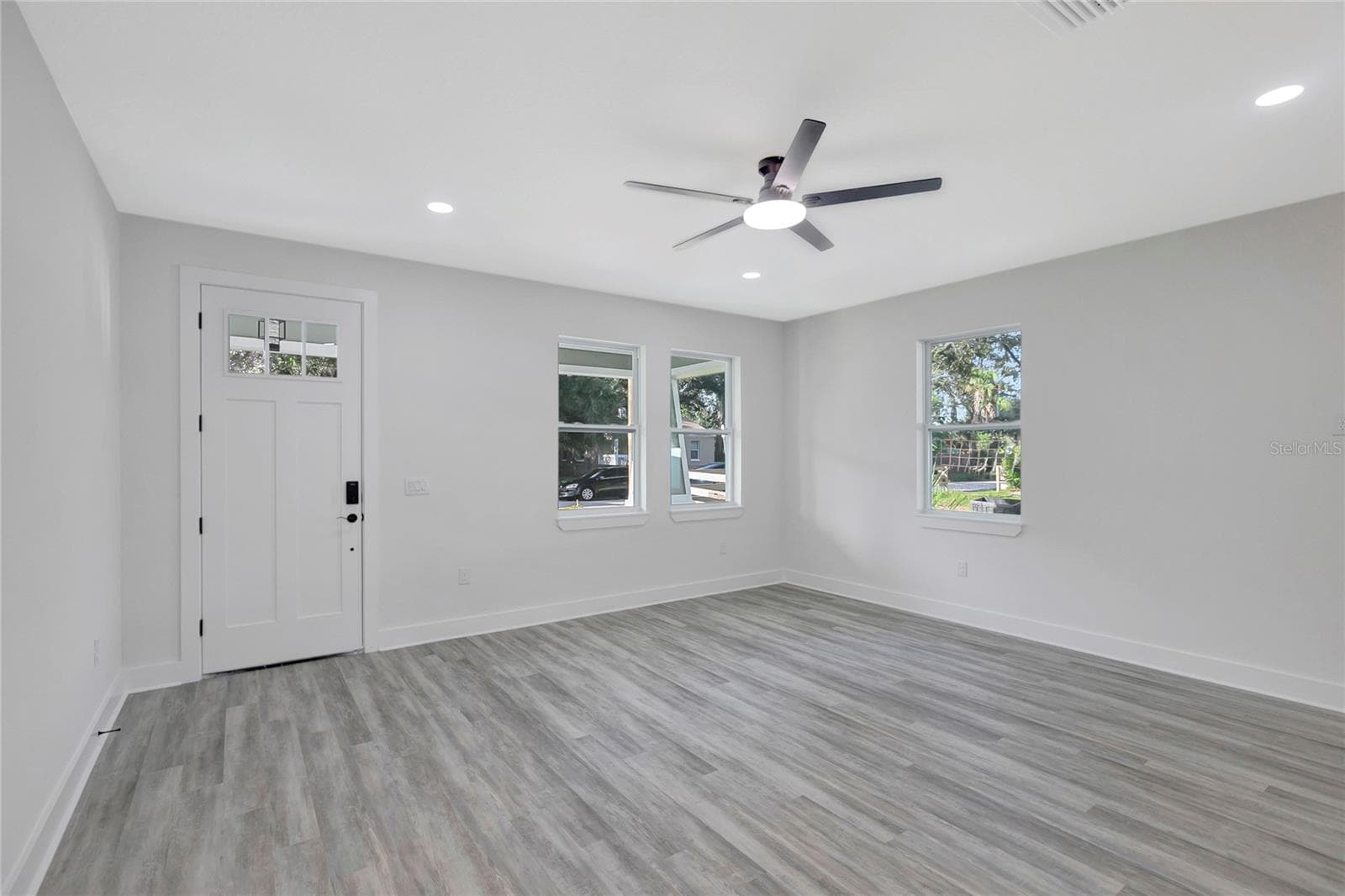 Single Family Residence at 508 E JAMES ST, TAMPA, photo 7 of 47