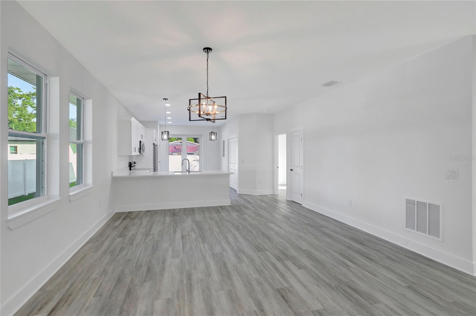 Single Family Residence at 508 E JAMES ST, TAMPA, photo 11 of 47