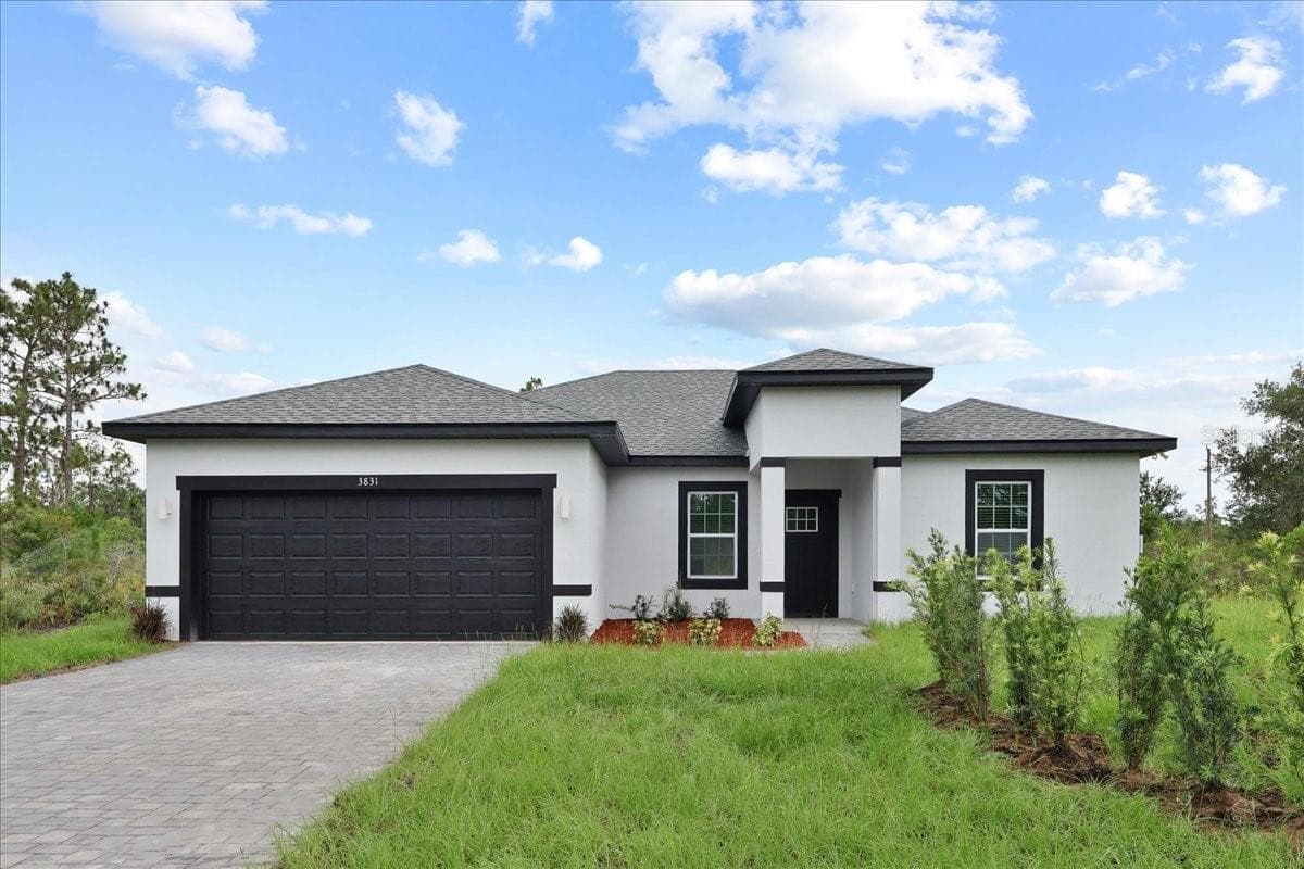 Single Family Residence at 3831 POINCIANA DR, INDIAN LAKE ESTATES, photo 2 of 57