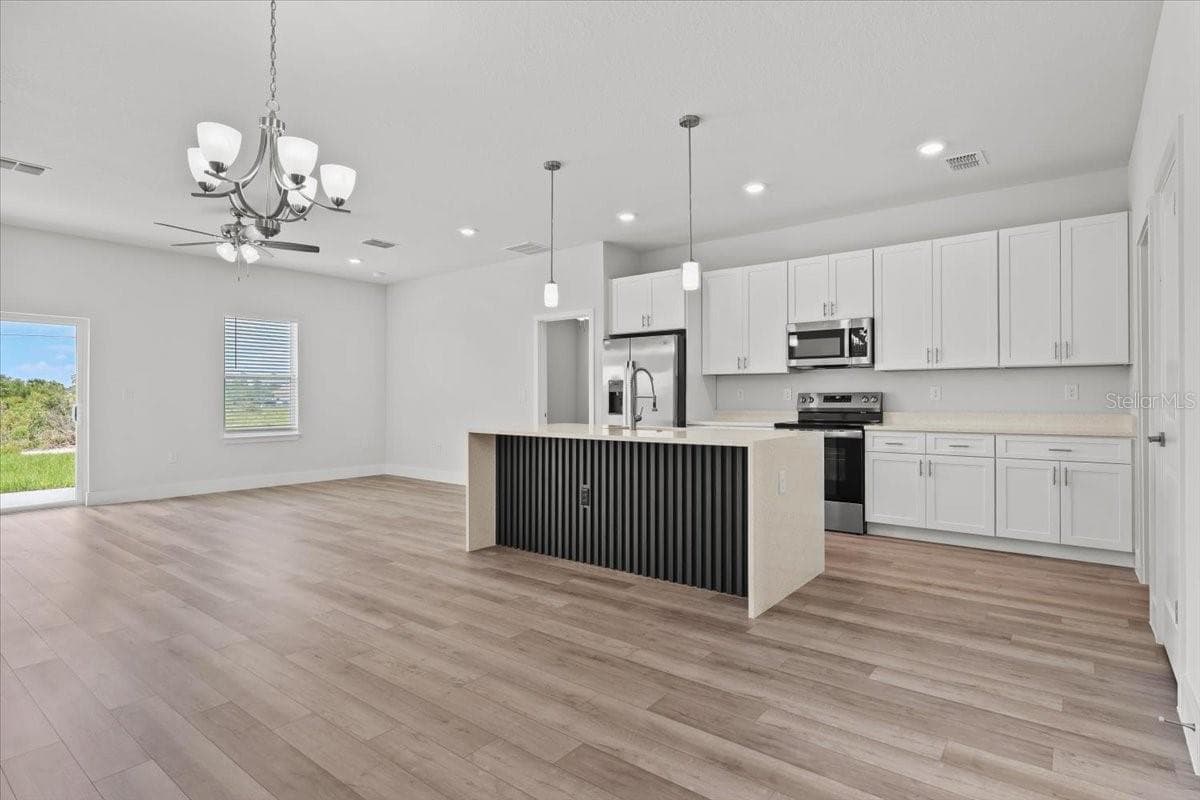 Single Family Residence at 3831 POINCIANA DR, INDIAN LAKE ESTATES, photo 4 of 57