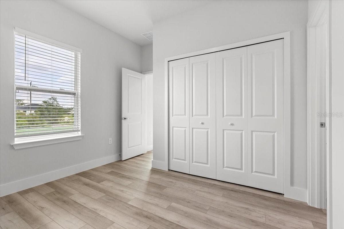 Single Family Residence at 3831 POINCIANA DR, INDIAN LAKE ESTATES, photo 31 of 57