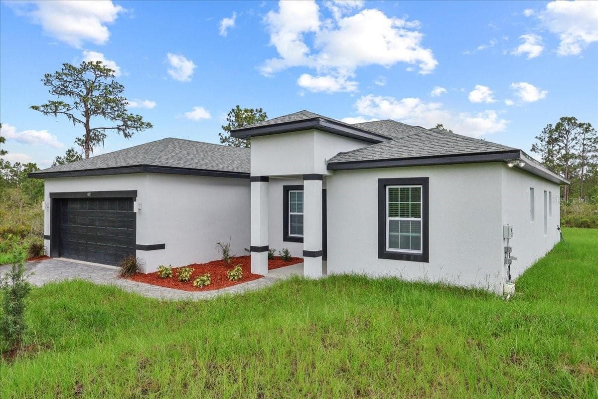 Single Family Residence at 3831 POINCIANA DR, INDIAN LAKE ESTATES, photo 34 of 57