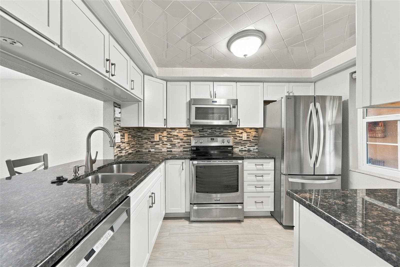 Condominium at 4219 STRATFORD DR #4219, NEW PORT RICHEY, photo 8 of 30