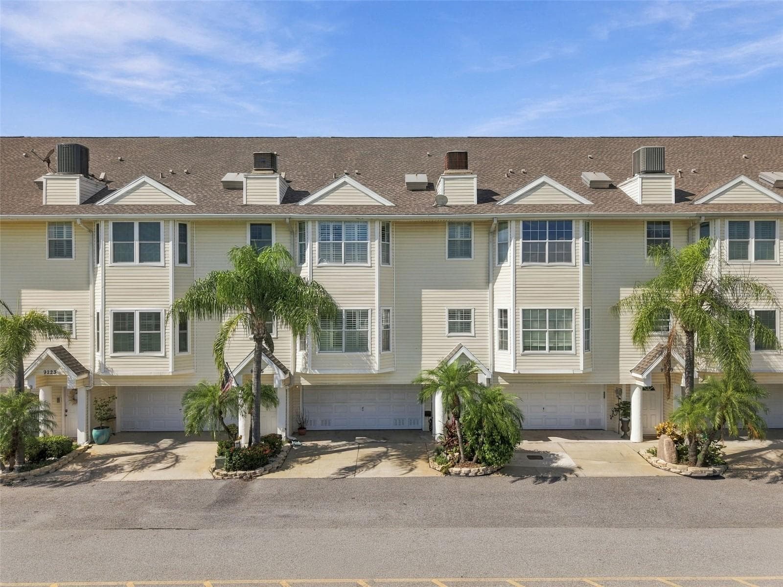 Townhouse at 9227 CAPTIVA CIR, ST PETE BEACH, photo 2 of 63