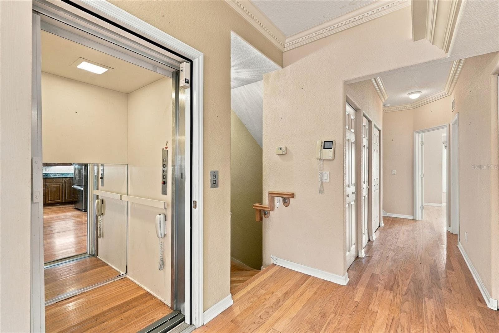 Townhouse at 9227 CAPTIVA CIR, ST PETE BEACH, photo 13 of 63