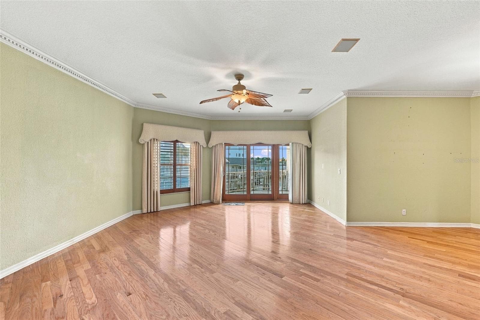 Townhouse at 9227 CAPTIVA CIR, ST PETE BEACH, photo 17 of 63
