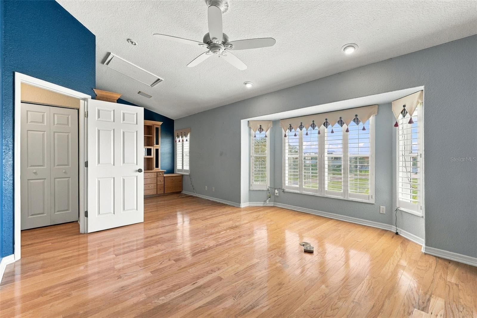 Townhouse at 9227 CAPTIVA CIR, ST PETE BEACH, photo 27 of 63