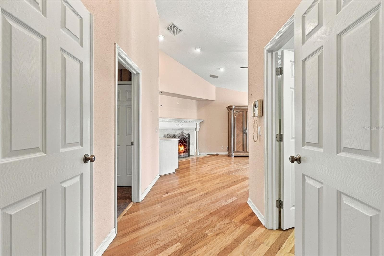 Townhouse at 9227 CAPTIVA CIR, ST PETE BEACH, photo 33 of 63