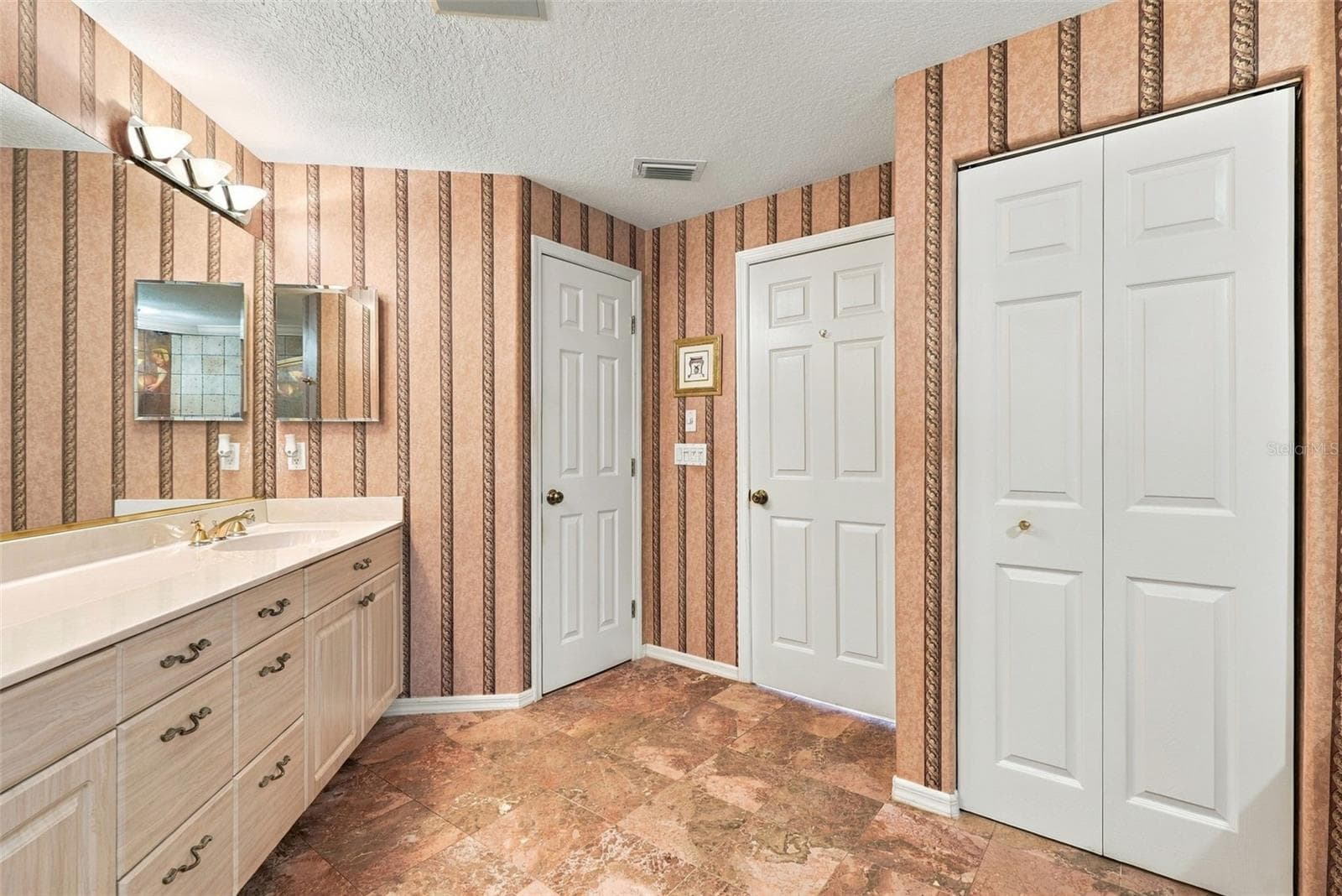 Townhouse at 9227 CAPTIVA CIR, ST PETE BEACH, photo 40 of 63