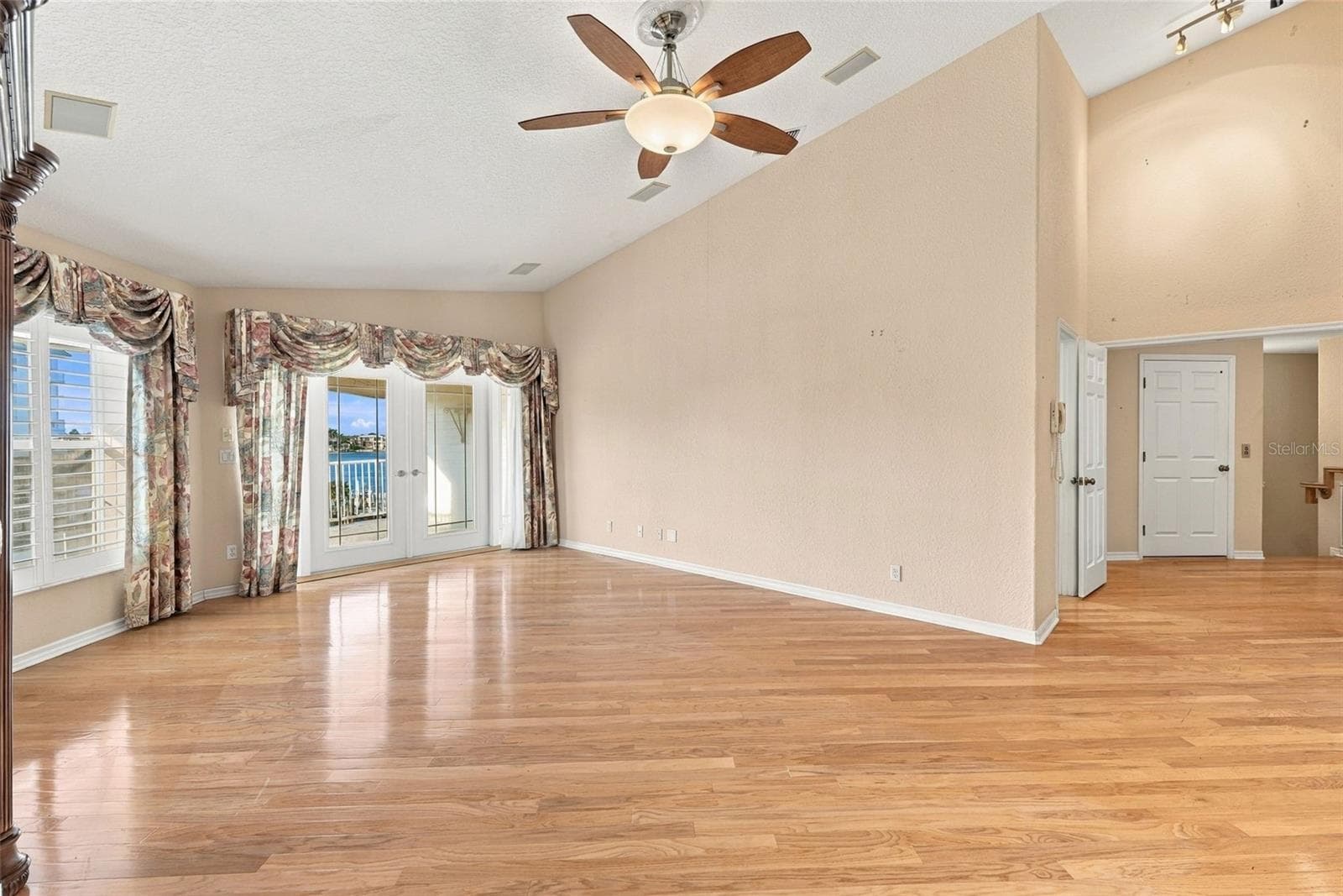 Townhouse at 9227 CAPTIVA CIR, ST PETE BEACH, photo 45 of 63