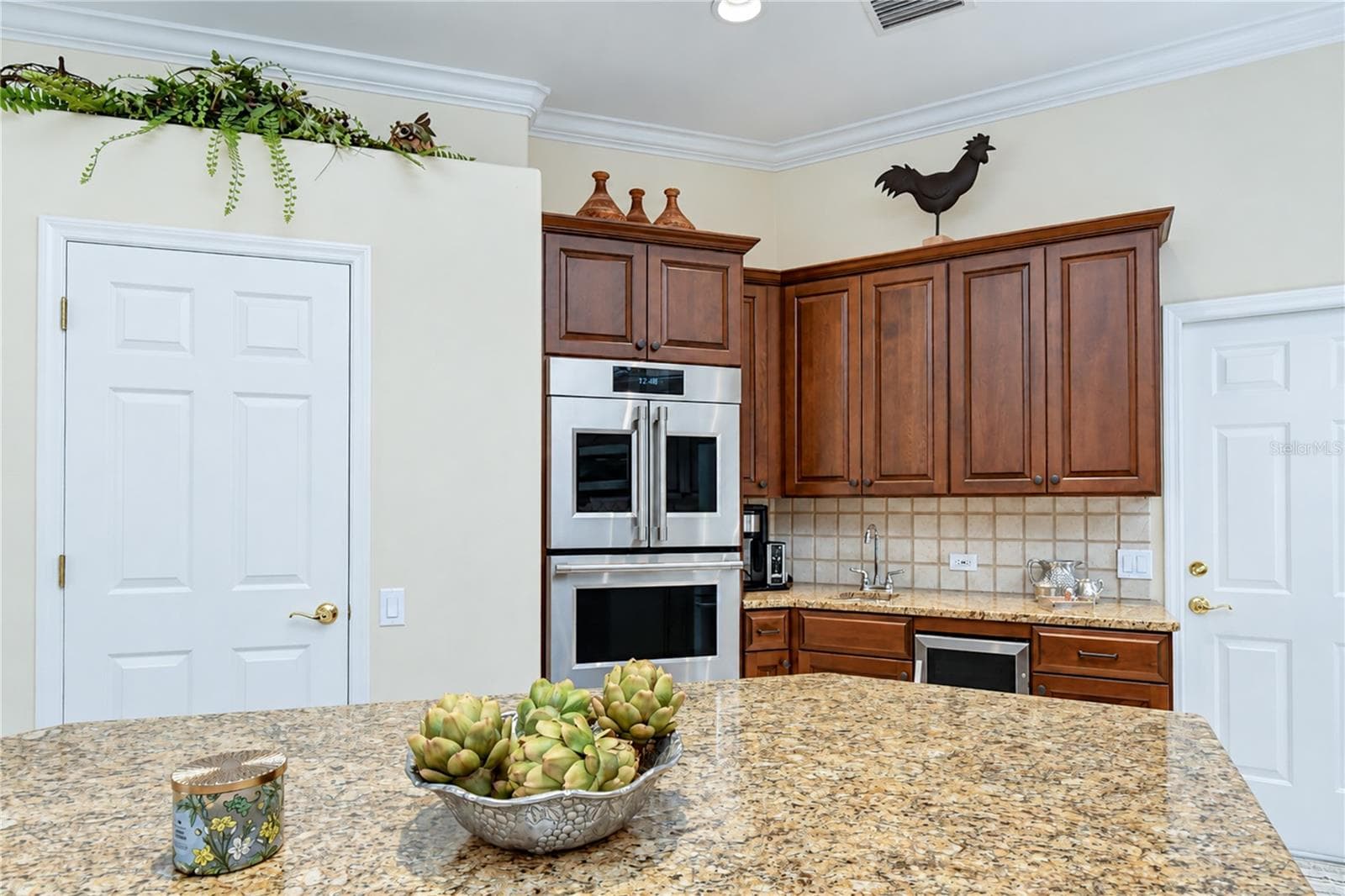 Single Family Residence at 5513 KEELER OAK ST, LITHIA, photo 28 of 132