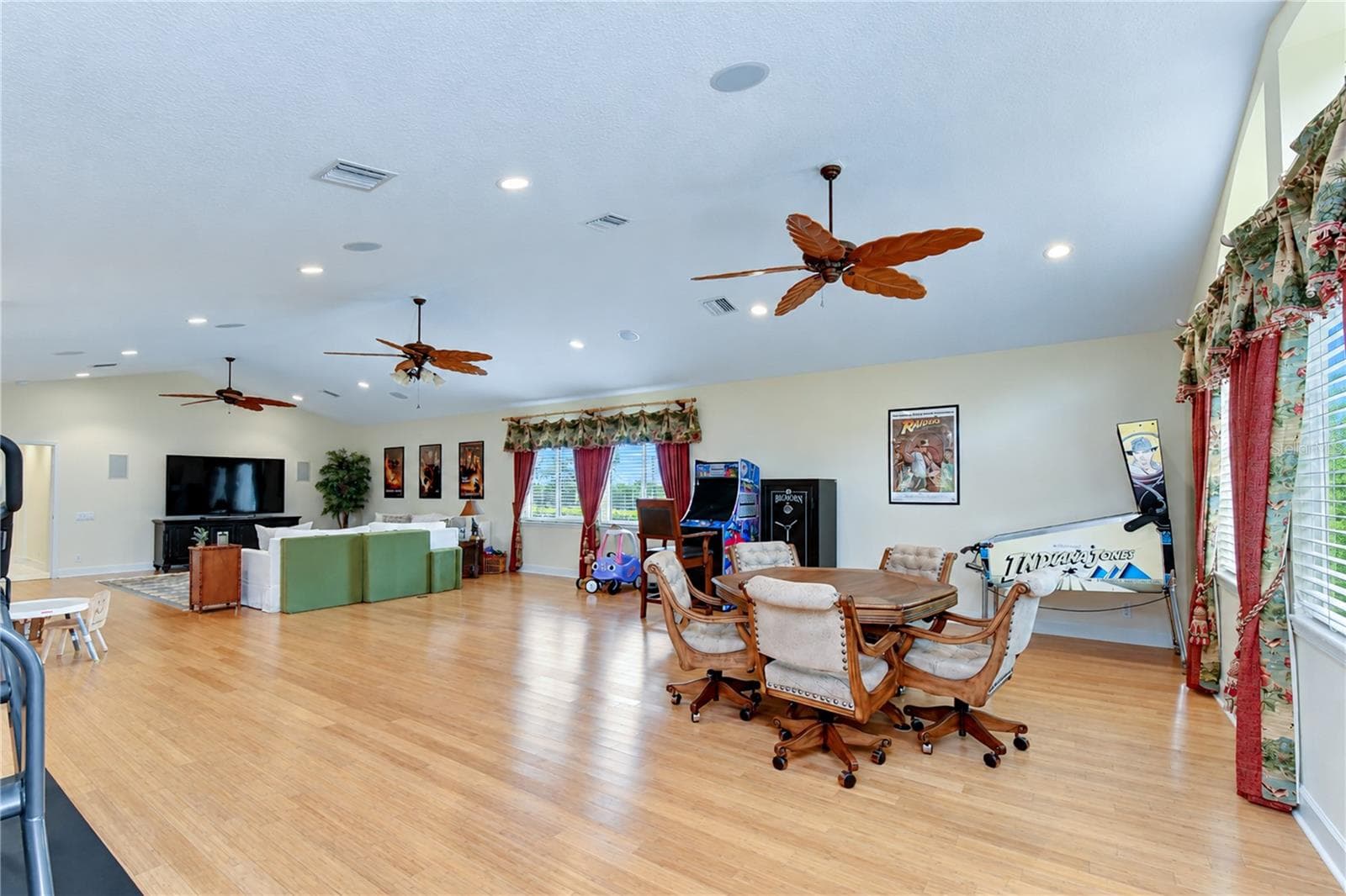 Single Family Residence at 5513 KEELER OAK ST, LITHIA, photo 46 of 132