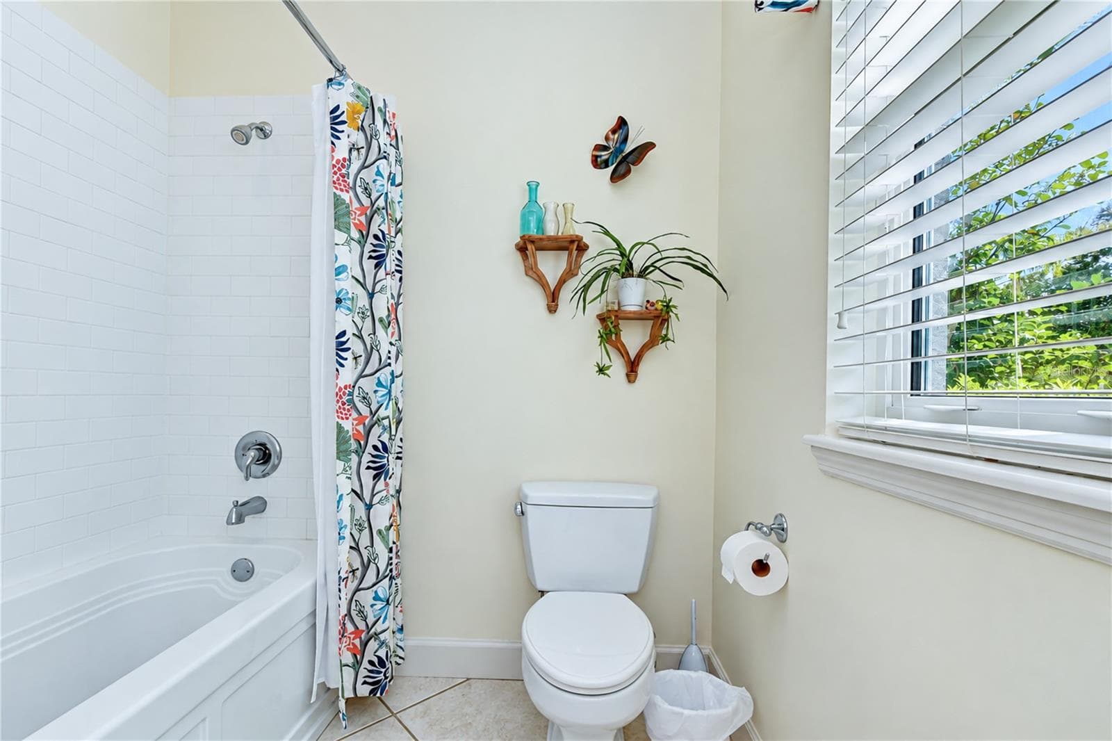 Single Family Residence at 5513 KEELER OAK ST, LITHIA, photo 74 of 132