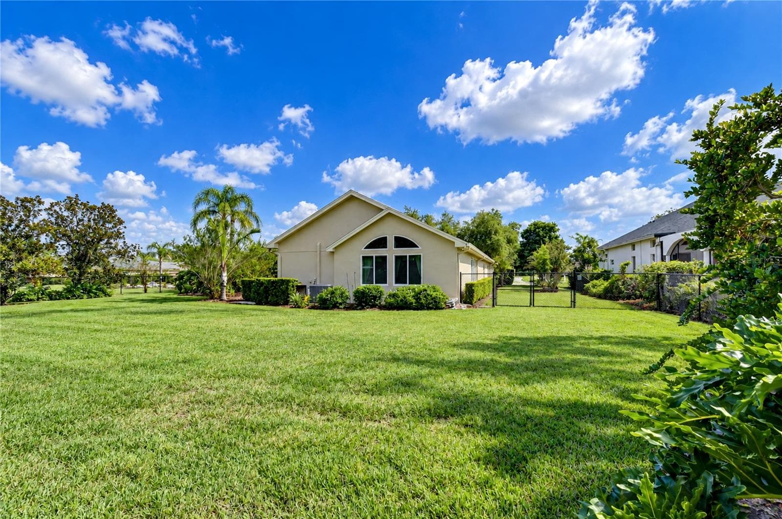 Single Family Residence at 5513 KEELER OAK ST, LITHIA, photo 100 of 132