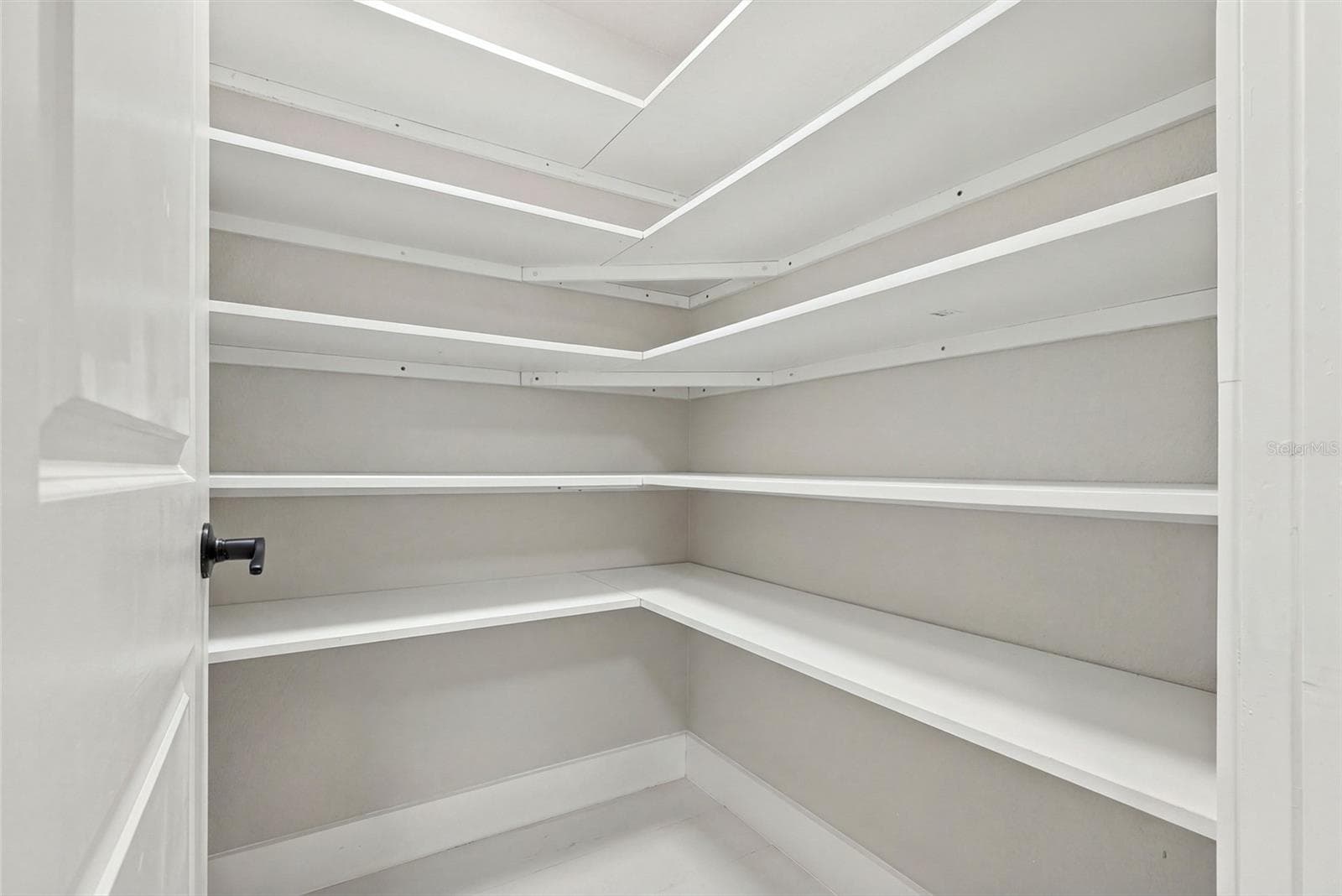 Walk-In Pantry - 556 JOHNS PASS AVE, MADEIRA BEACH