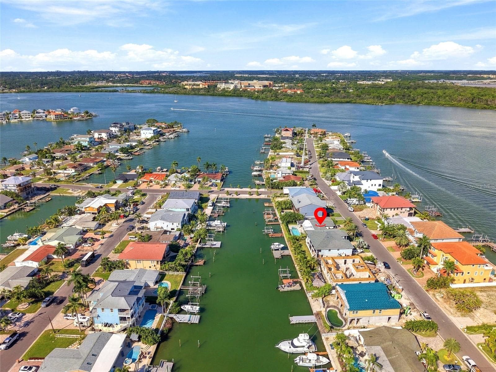 Single Family Residence at 556 JOHNS PASS AVE, MADEIRA BEACH, photo 40 of 44