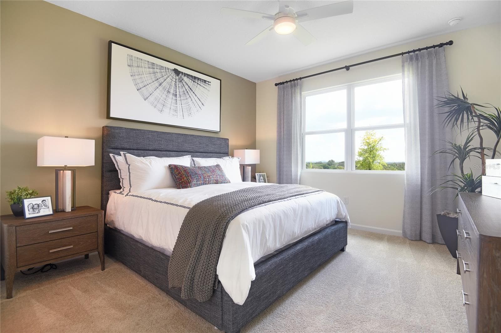 Single Family Residence at 194 BLUE STAR CT, TAVARES, photo 3 of 25