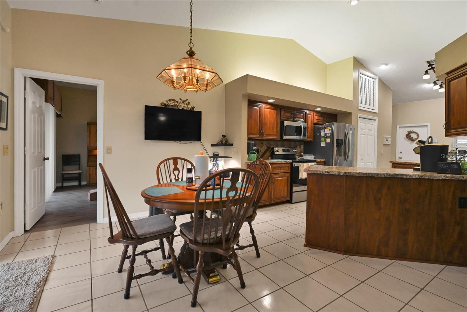 Single Family Residence at 11384 NEWINGTON AVE, SPRING HILL, photo 10 of 56