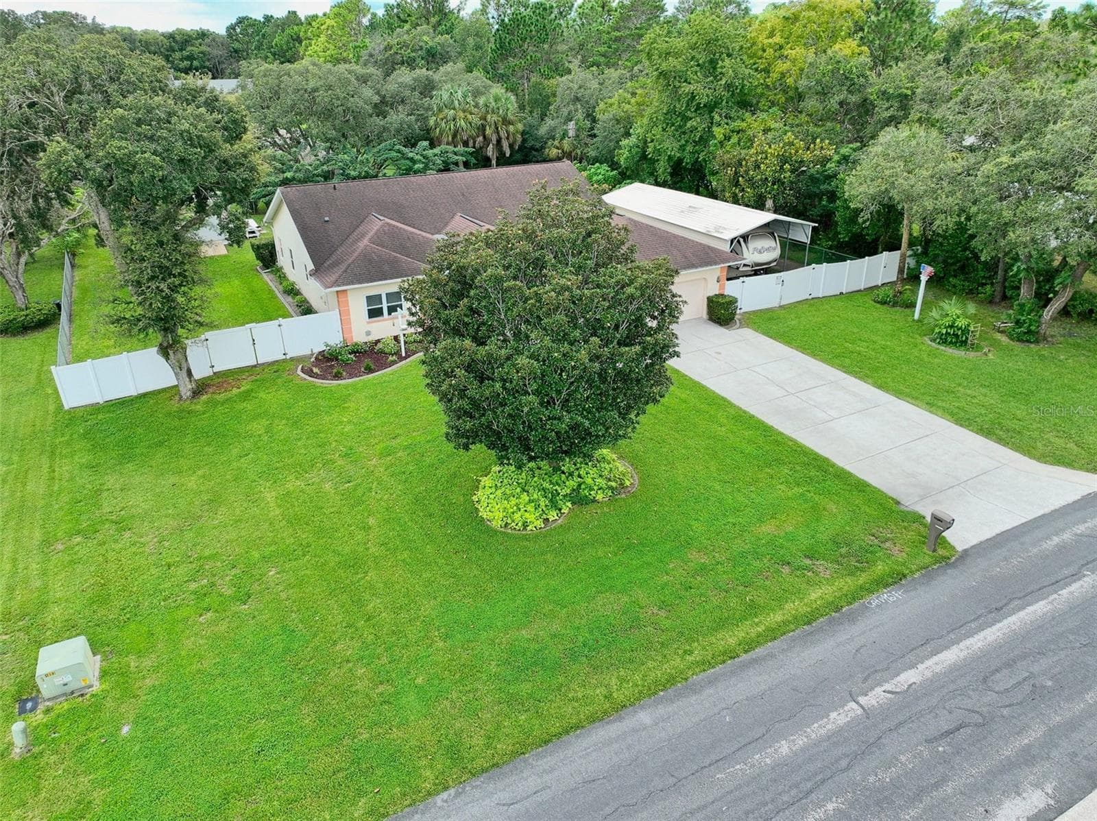 Single Family Residence at 11384 NEWINGTON AVE, SPRING HILL, photo 49 of 56
