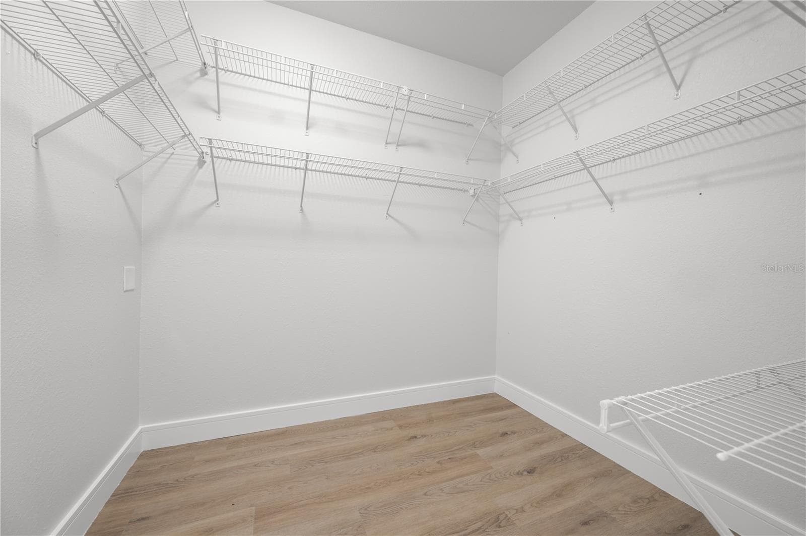 Master Walk in Closet - 2707 SALLY LN, NORTH PORT