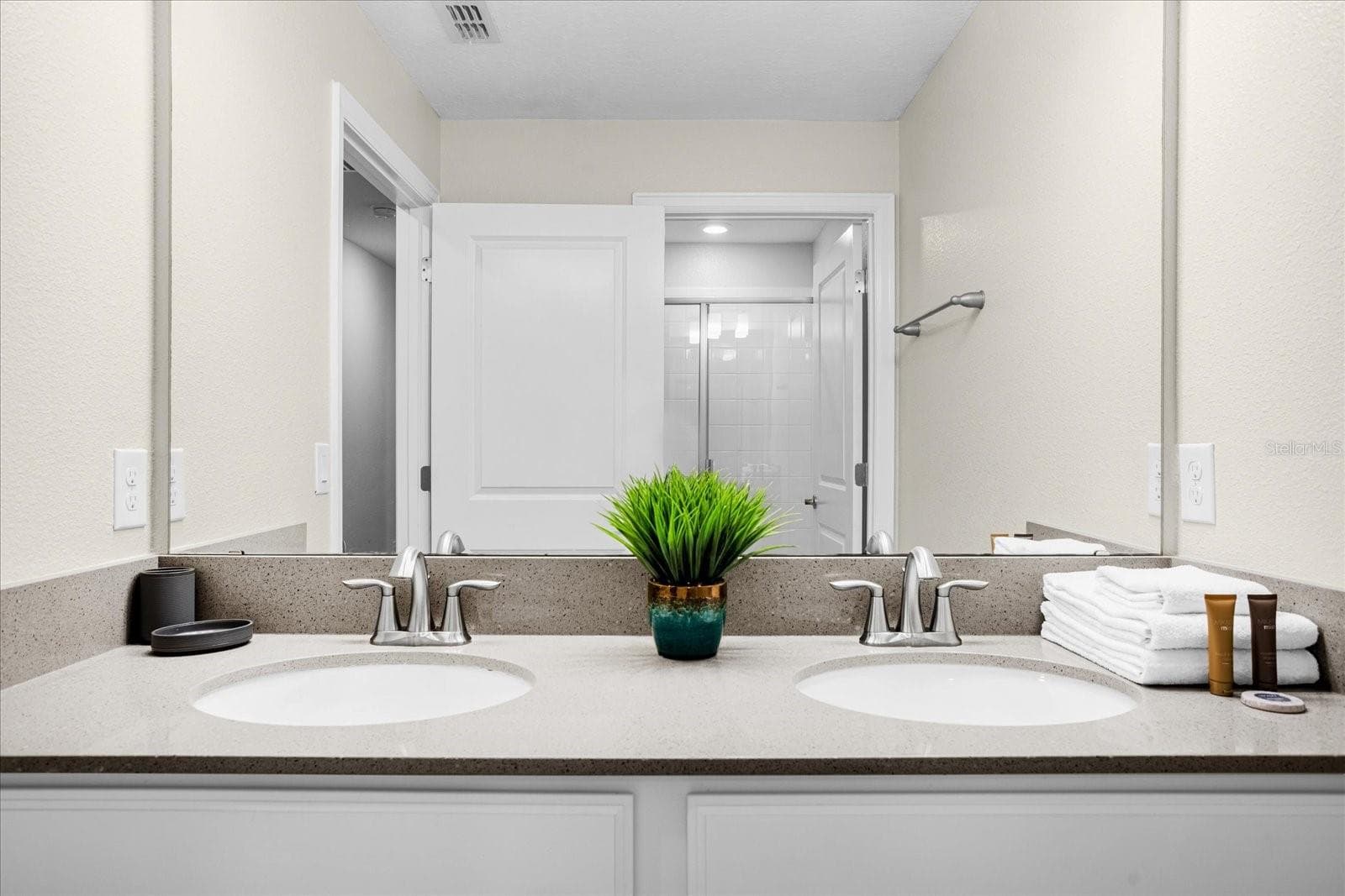 Townhouse at 4821 DEDICATION ST, KISSIMMEE, photo 18 of 25
