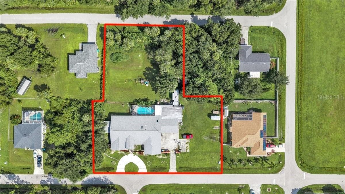 Single Family Residence at 3222 LEAMINGTON ST, PORT CHARLOTTE, photo 2 of 62