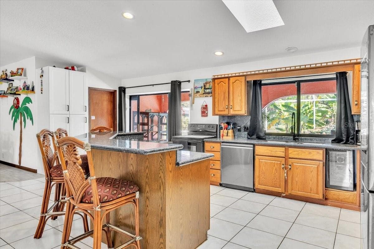 Single Family Residence at 3222 LEAMINGTON ST, PORT CHARLOTTE, photo 11 of 62