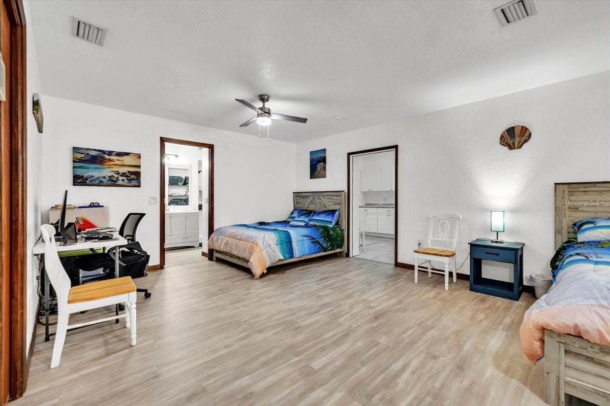 Single Family Residence at 3222 LEAMINGTON ST, PORT CHARLOTTE, photo 43 of 62