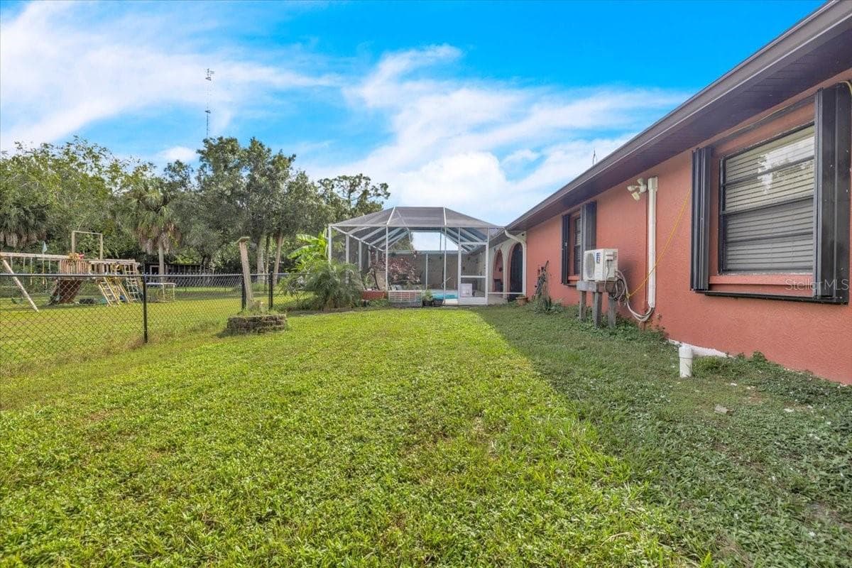 Single Family Residence at 3222 LEAMINGTON ST, PORT CHARLOTTE, photo 53 of 62