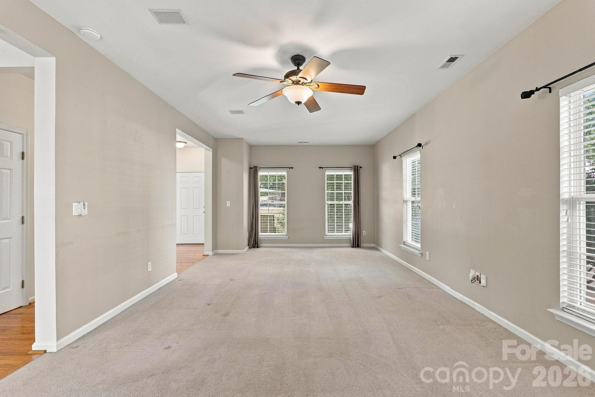 Single Family Residence at 12025 Harmon Lane, Charlotte, photo 9 of 34