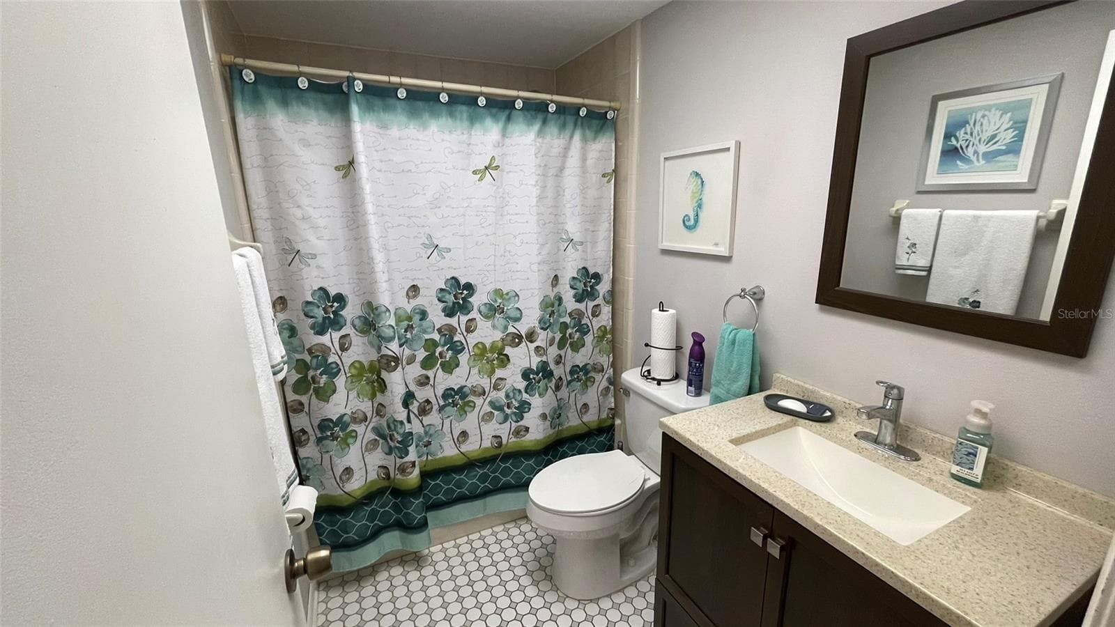2nd bathroom - 1009 LABELLE TER NW, PORT CHARLOTTE