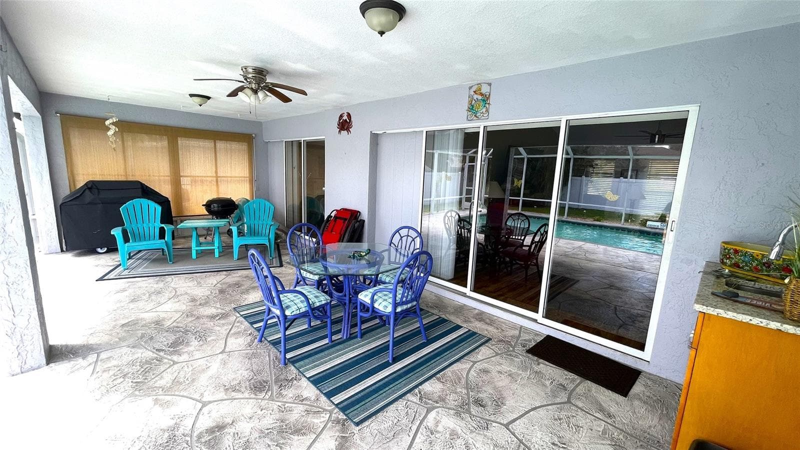 Pockets sliding doors to Lanai - 1009 LABELLE TER NW, PORT CHARLOTTE