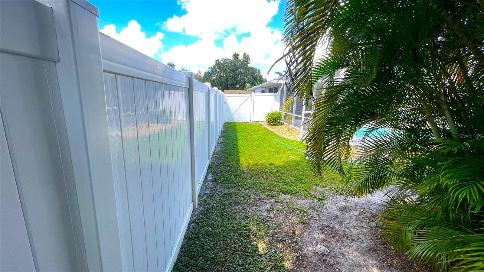 Fully Fenced-in Backyard - 1009 LABELLE TER NW, PORT CHARLOTTE