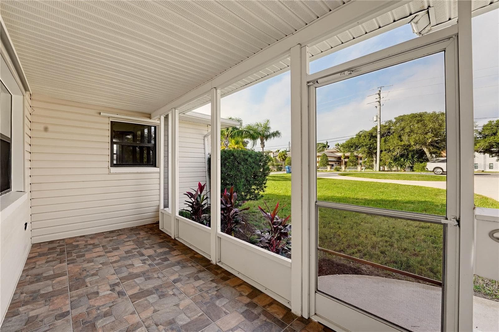 Single Family Residence at 1375 JOHN ANDERSON DR, ORMOND BEACH, photo 8 of 30