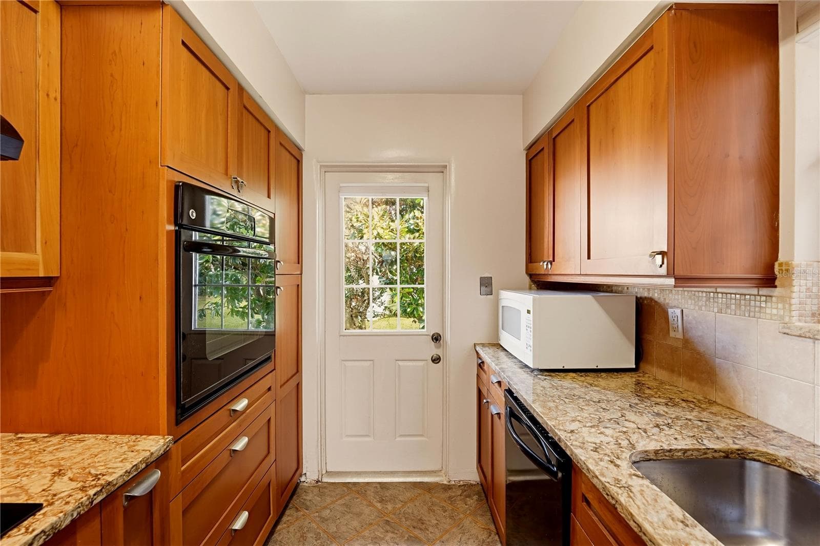 Single Family Residence at 1375 JOHN ANDERSON DR, ORMOND BEACH, photo 10 of 30