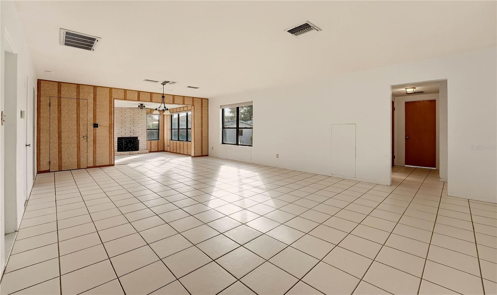 Single Family Residence at 1375 JOHN ANDERSON DR, ORMOND BEACH, photo 16 of 30