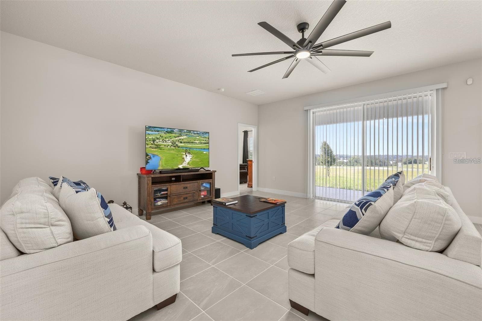 Single Family Residence at 11182 NELLIE CROSSING CIR, CLERMONT, photo 2 of 32