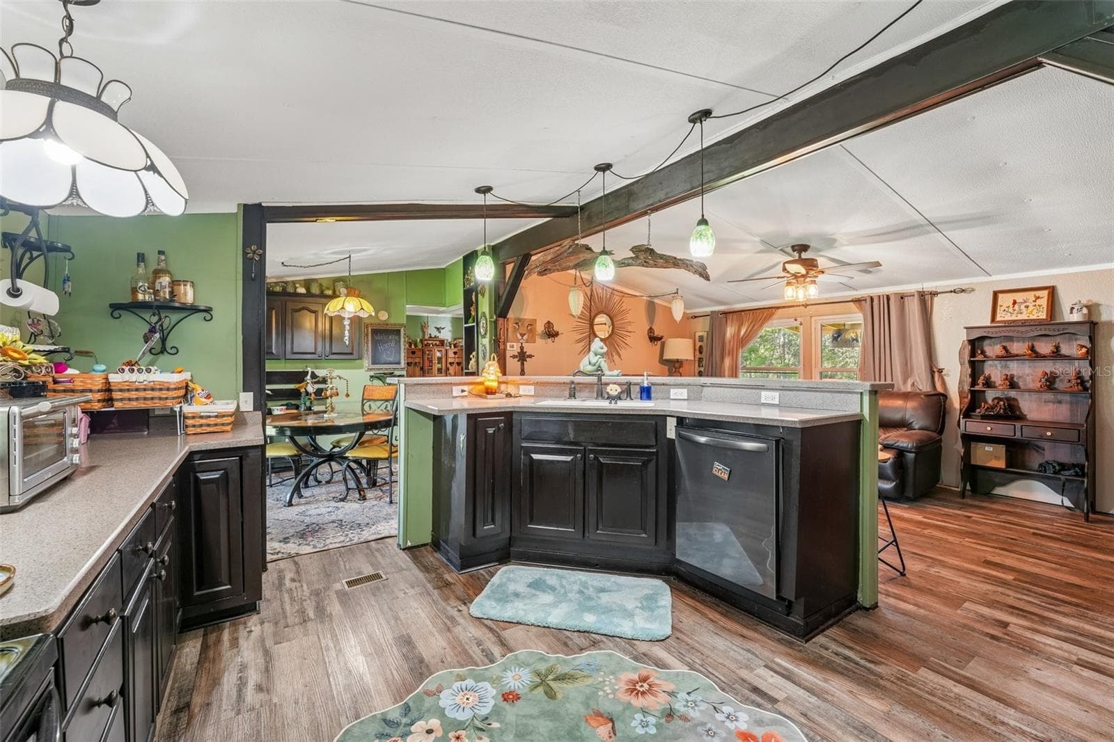 Manufactured Home at 879 COUSINTOWN RD, INTERLACHEN, photo 11 of 51