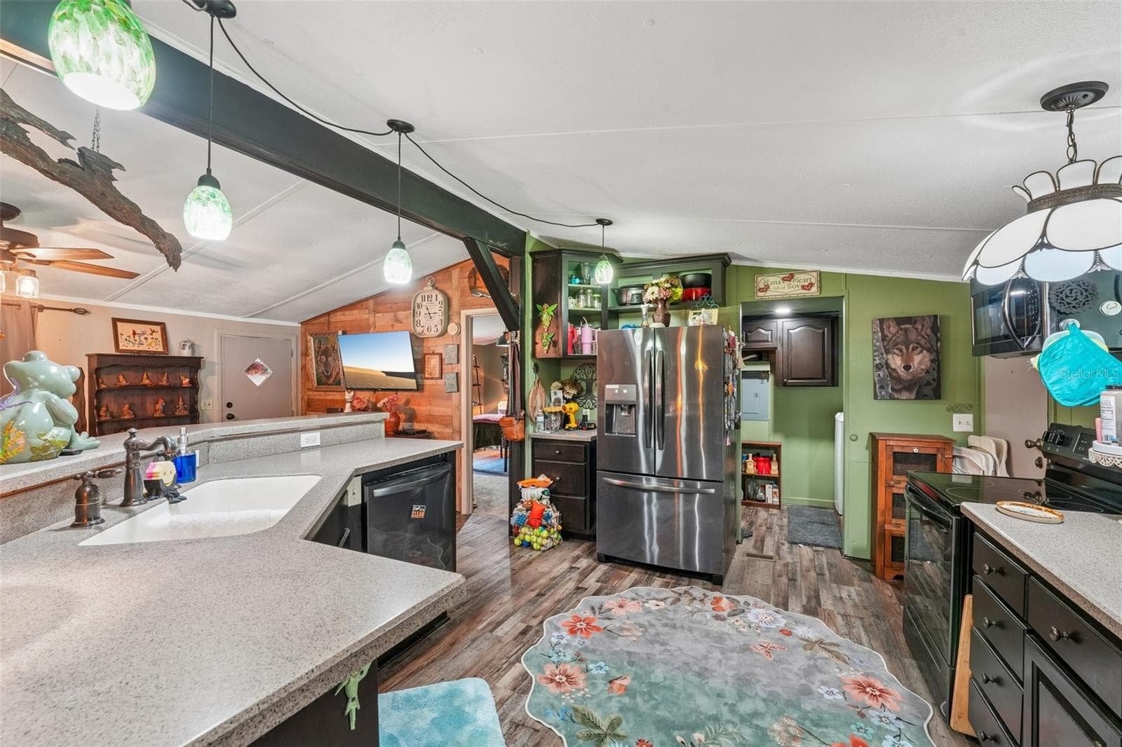 Manufactured Home at 879 COUSINTOWN RD, INTERLACHEN, photo 13 of 51