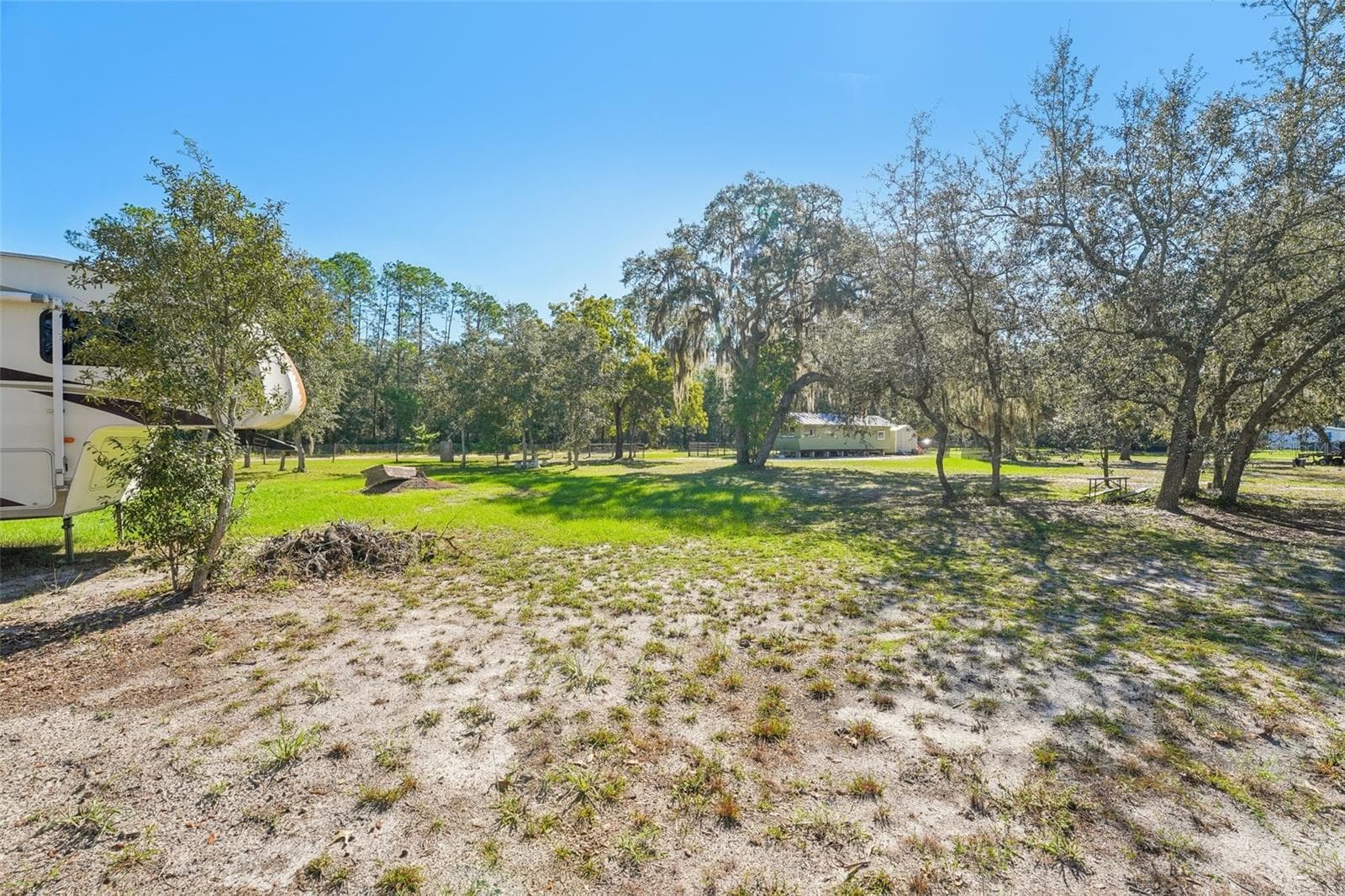 Manufactured Home at 879 COUSINTOWN RD, INTERLACHEN, photo 33 of 51