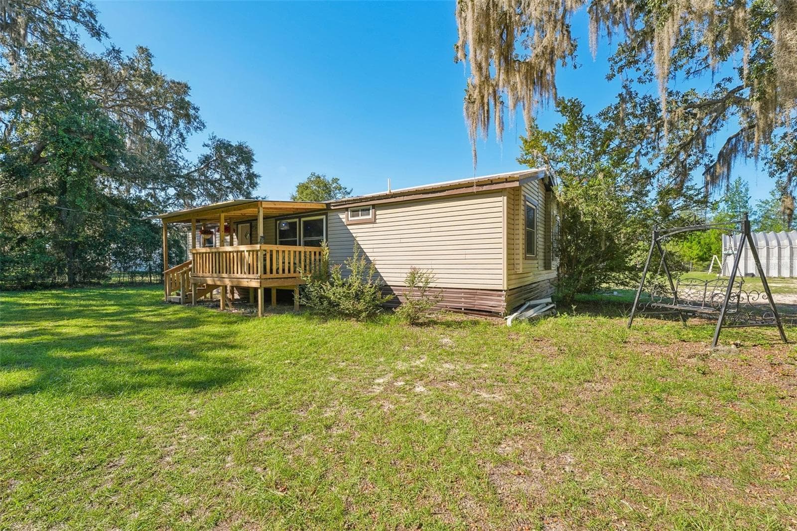 Manufactured Home at 879 COUSINTOWN RD, INTERLACHEN, photo 45 of 51