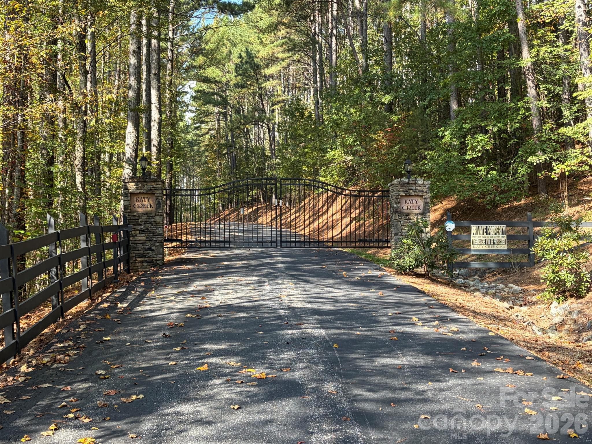 Gate into Katy Creek - 242 Falling Creek Drive, Nebo