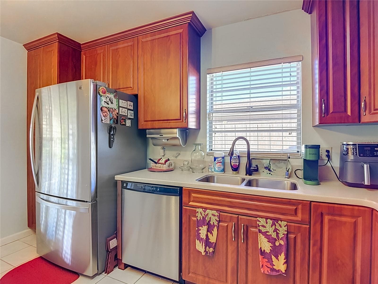 Single Family Residence at 620 STILLVIEW CIR, BRANDON, photo 12 of 28