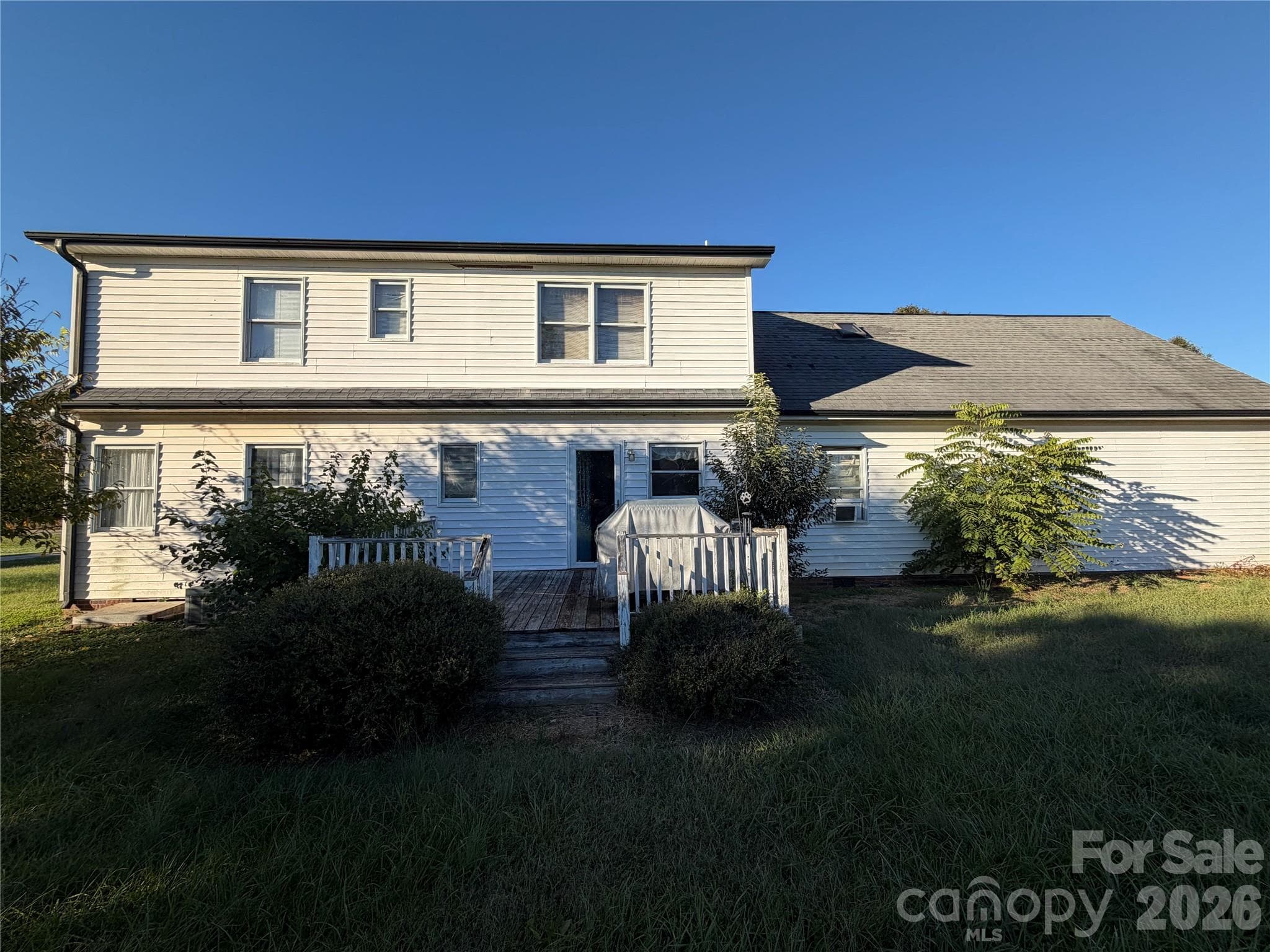Single Family Residence at 728 Jane Sowers Road, Statesville, photo 5 of 16