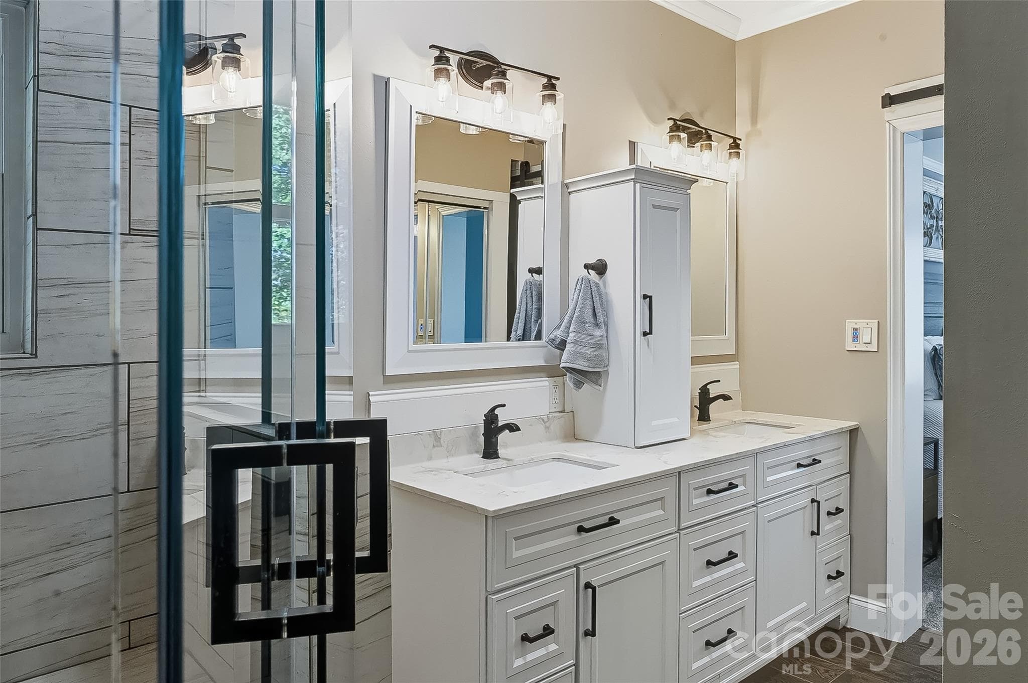 Primary bathroom - 2122 N Rugby Road, Hendersonville