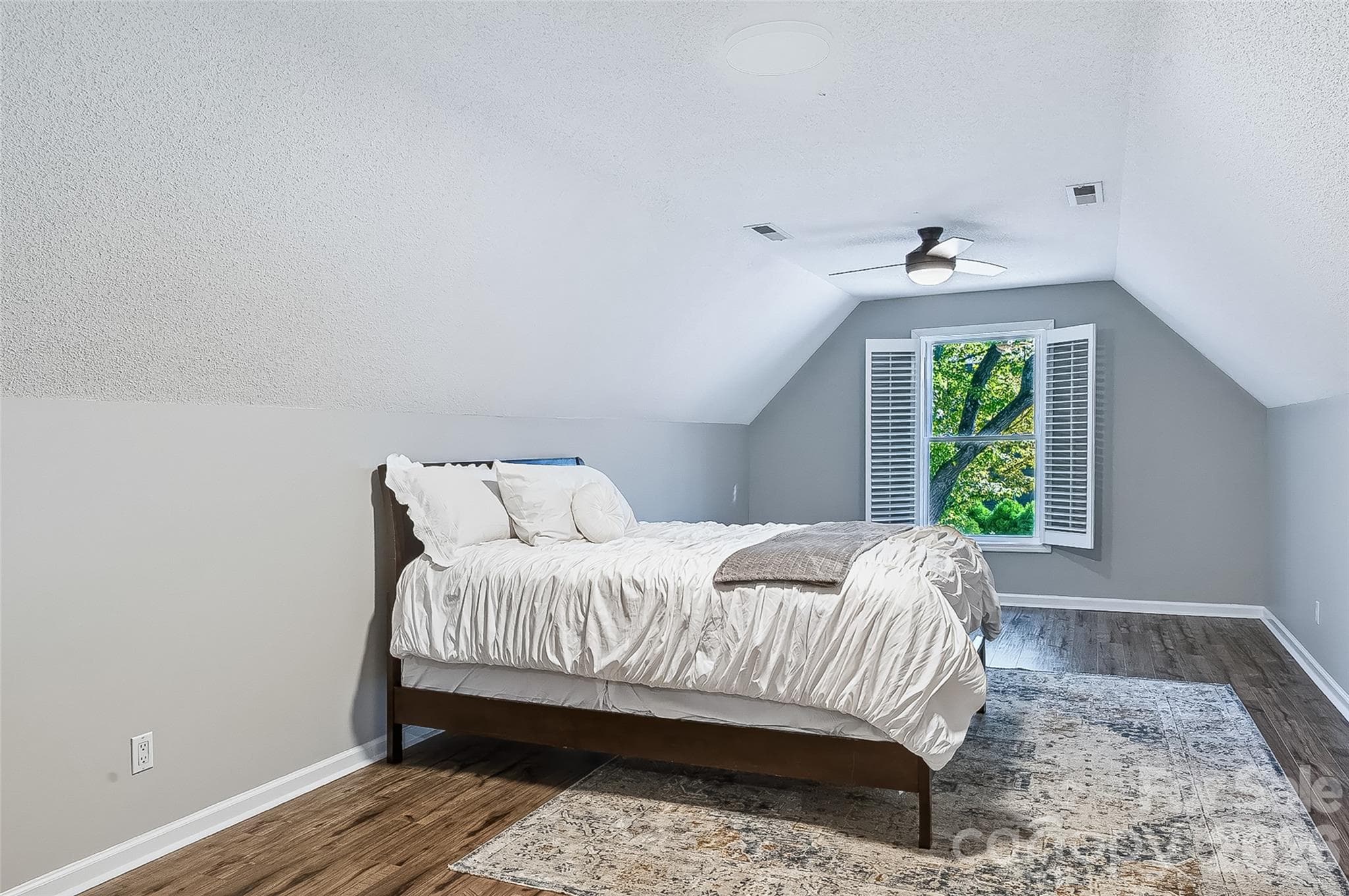 Upstairs bedroom - 2122 N Rugby Road, Hendersonville
