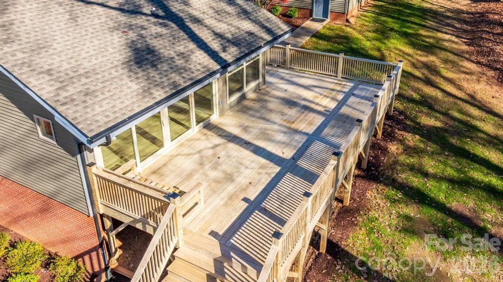 Single Family Residence at 2106 Lynmore Drive, Sherrills Ford, photo 33 of 50